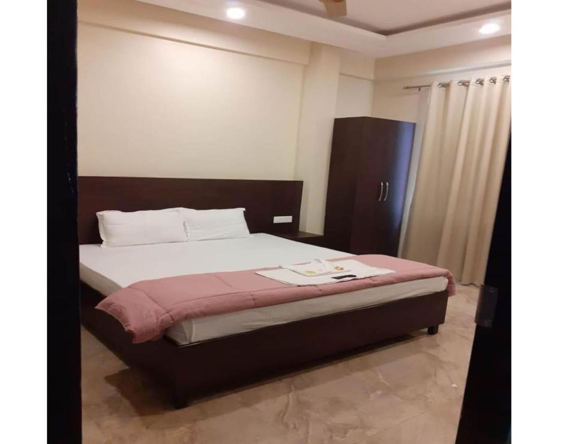 Hotel Artika Inn Varanasi Exterior photo